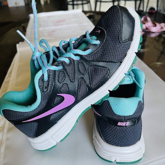 Nike Revolution 2 Women's US 6 - Picture 5 of 10